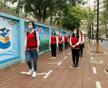 Ảnh: Trường THCS Giảng Võ, Hà Nội diễn tập phương án đón học sinh