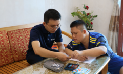 Chương trình 'Mang Tết cho em': Sưởi ấm trái tim trẻ mồ côi vì COVID-19 