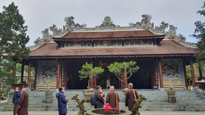 Hình ảnh đầu tiên trong tang lễ khoá tu im lặng của thiền sư Thích Nhất Hạnh