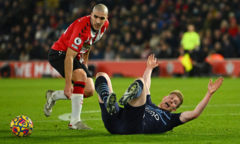 Kết quả Ngoại hạng Anh: Man City thoát thua trước Southampton
