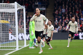 Kết quả Ngoại hạng Anh: Liverpool thắng dễ Crystal Palace, Arsenal hoà thất vọng