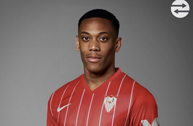 Martial đồng ý rời Man Utd