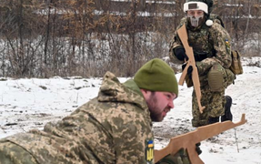 Thế 'chân kiềng' lung lay khiến châu Âu chia rẽ trước khủng hoảng Nga-Ukraine