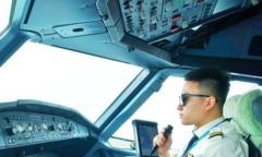 Những nhân viên hàng không quên Tết để phục vụ 'thượng đế'