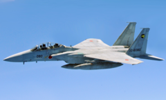 Nhật Bản tìm thấy mảnh vỡ tiêm kích F-15 mất tích