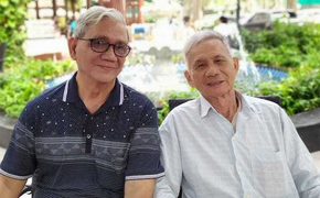 Tấm thiệp Tết của người thầy 90 tuổi nặng lòng với giáo dục TP.HCM