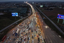 Trở lại thành phố sau kỳ nghỉ Tết: Cần lưu ý gì cho an toàn, đỡ tắc đường?