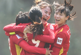 Thủ tướng biểu dương đội tuyển bóng đá nữ Việt Nam giành vé dự World Cup