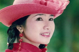 NSND Thu Hà kể chuyện ăn cơm chan nước mắm rồi đi chụp ảnh lịch