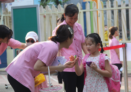 Đón trẻ mầm non trở lại trường sau Tết, TP.HCM có thiếu giáo viên?