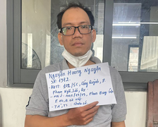 Đột nhập vào nhà đại gia ở TP.HCM, cuỗm tiền vàng rồi gửi hết cho vợ