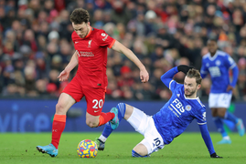 Kết quả Ngoại Hạng Anh: Liverpool thắng dễ, Arsenal vượt Man Utd