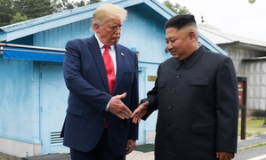 Ông Trump khoe vẫn liên lạc với lãnh đạo Triều Tiên Kim Jong-un
