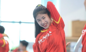 Thanh Nhã: Từ cô bé chạy nhanh nhất lớp đến 'cơn lốc' dễ thương của ĐT Việt Nam