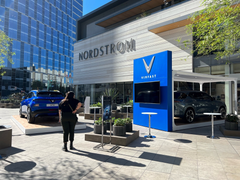 Vinfast tổ chức roadshow ra mắt xe điện tại California