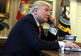 Hành động bất ngờ của ông Trump ngay khi xuất hiện tin đồn ngoại tình