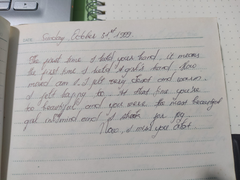 Nhật ký 20 năm trước bố viết về tình đầu bằng tiếng Anh làm MXH rần rần xin vía