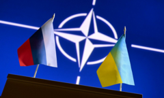 Ukraine và chính sách ngoại giao 'Bên miệng hố chiến tranh'