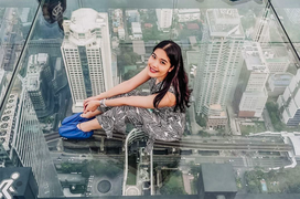 Nơi check-in xịn nhất thủ đô Thái Lan: Cầu kính nhìn xuyên thành phố từ trên cao