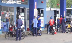 11 cửa hàng bán lẻ ở TP.HCM thiếu hụt xăng dầu tạm thời