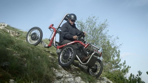 Video: Cận cảnh 'xe nhện' điện chạy trên nhiều địa hình