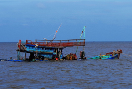 Chìm tàu cá gần đảo Lý Sơn, 4 ngư dân mất tích