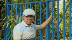 Nghệ sĩ Trung Dân: Nhiều lần tôi ngồi khóc trước mộ mẹ vì thấy có lỗi