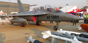 UAE để ngỏ thỏa thuận vũ khí 23 tỷ USD với Mỹ, định mua máy bay Trung Quốc