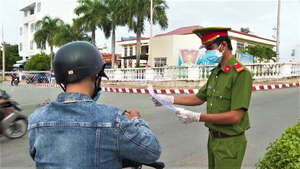 Bạc Liêu bỏ quy định không ra khỏi nhà nếu chưa tiêm đủ 2 liều vaccine