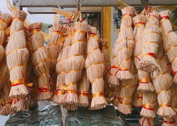 Bó rơm bé xinh 'gây bão' MXH, hóa ra lại là món đặc sản của 'xứ nẫu' Bình Định