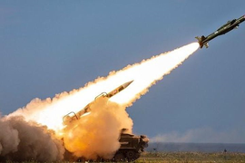 Cảnh hiếm bên trong nhà máy sản xuất tên lửa tối mật của Nga