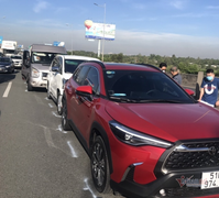 Tai nạn liên hoàn, cao tốc TP.HCM - Long Thành - Dầu Giây kẹt xe hơn 2km