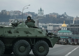 Nga tuyên bố kiểm soát thành phố Melitopol, nói Tổng thống Ukraine đã rời Kiev