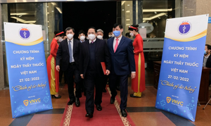 Tri ân ngành Y tế trong chương trình 'Chiến sỹ áo trắng'