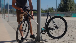 Video: Xe đạp tích hợp khóa chống trộm bằng khung xe