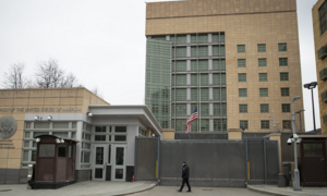 Mỹ giục công dân rời Nga ngay lập tức