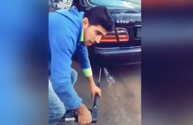 Cách vệ sinh ống xả ô tô có một không hai