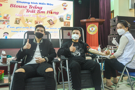 Ảnh: Quang Hải, Văn Hậu hào hứng tham gia, kêu gọi hiến máu