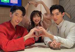 Chị em nhà Hoa Dâm Bụt: Đức Phúc bật khóc vì Hòa Minzy, 2 em chăm chị như em bé