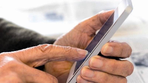 Cụ ông mất 600 triệu đồng sau khi nghe điện thoại của kẻ mạo danh công an