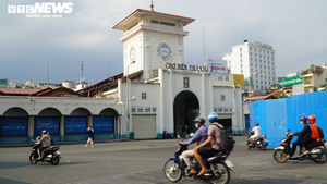 Ảnh: Chợ Bến Thành, hồ Con Rùa sắp được khoác 'áo mới'