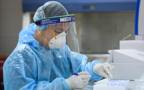 Thêm 162.435 ca COVID-19, Hà Nội nhiều nhất gần 33.000 ca