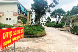 Thân nhân người chết vì COVID-19 chịu phí mai táng 'cắt cổ', còng lưng trả nợ