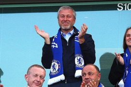 Premier League tiếp tục mạnh tay trừng phạt tỷ phú Abramovich