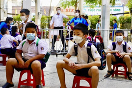 Chuyện vui buồn dạy học thời COVID-19