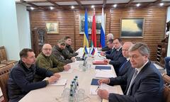 Ukraine chuẩn bị cho vòng hòa đàm thứ 4 với Nga