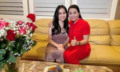 Nghệ sĩ cải lương Ngọc Huyền khoe con gái tốt nghiệp loại giỏi tại Mỹ