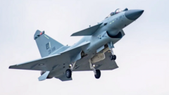 Trung Quốc bàn giao máy bay chiến đấu J-10CE cho Pakistan