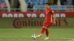 Bùi Tiến Dũng chấn thương, nghỉ trận Việt Nam gặp Oman, Nhật Bản