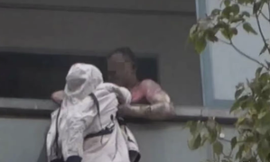 Pha cứu vợ như trong phim của người chồng Trung Quốc giữa hỏa hoạn